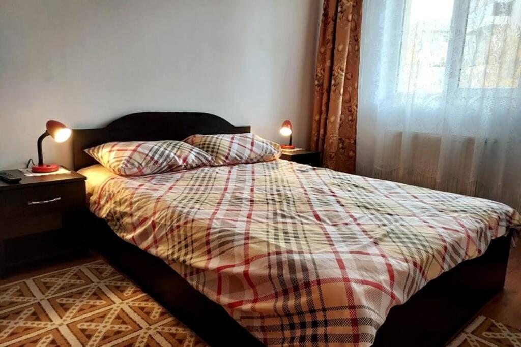 Spacious Flat, With Free Parking & Air Conditioning Floreşti Buitenkant foto