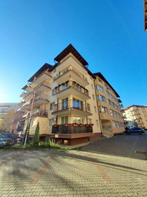 Spacious Flat, With Free Parking & Air Conditioning Floreşti Buitenkant foto