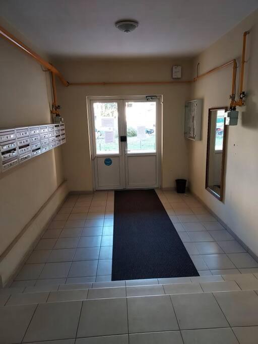 Spacious Flat, With Free Parking & Air Conditioning Floreşti Buitenkant foto